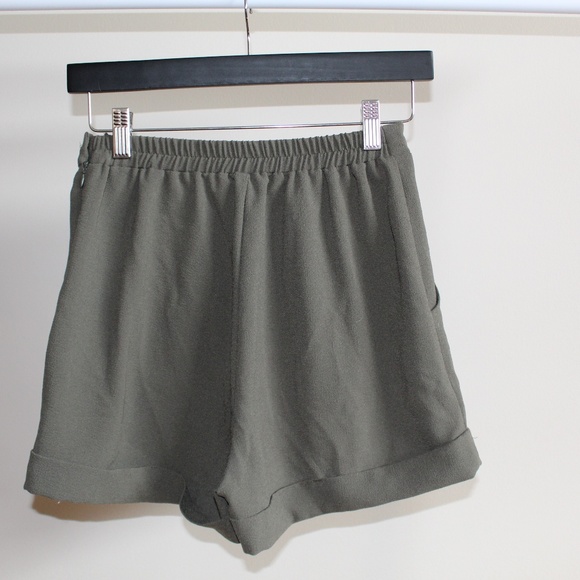 High Waisted Shorts - Picture 2 of 7